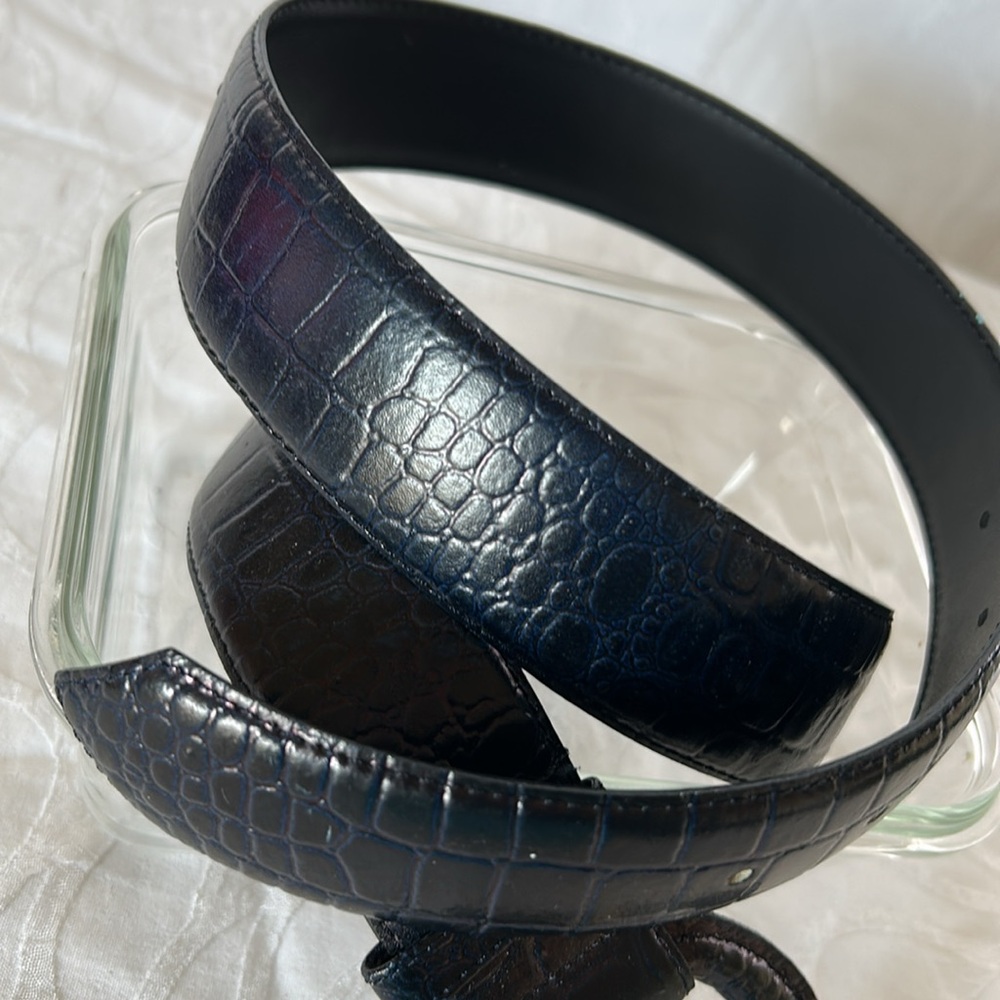 TOGETHER CRAFTS blue croc vintage embossed women’s bonded leather belt Size M-L - Picture 3 of 8